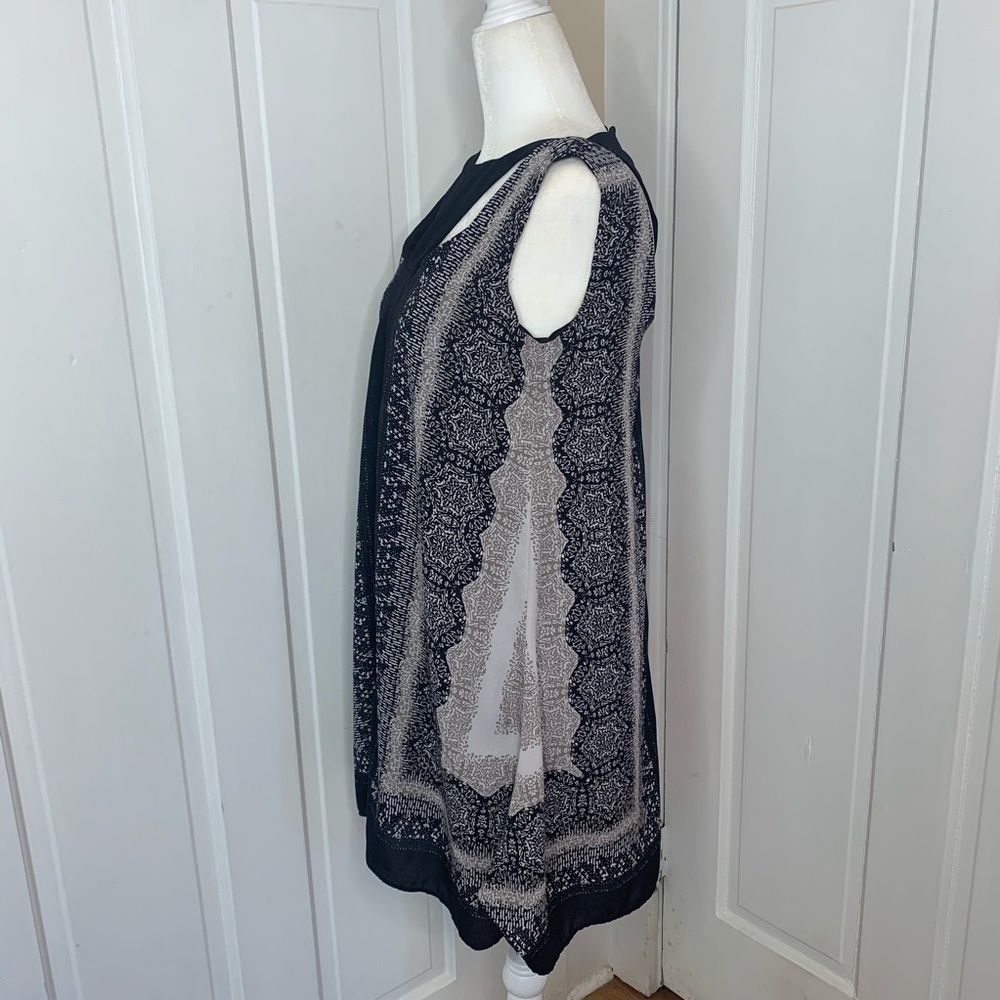 PHILOSOPHY•DRESS - Picture 3 of 9